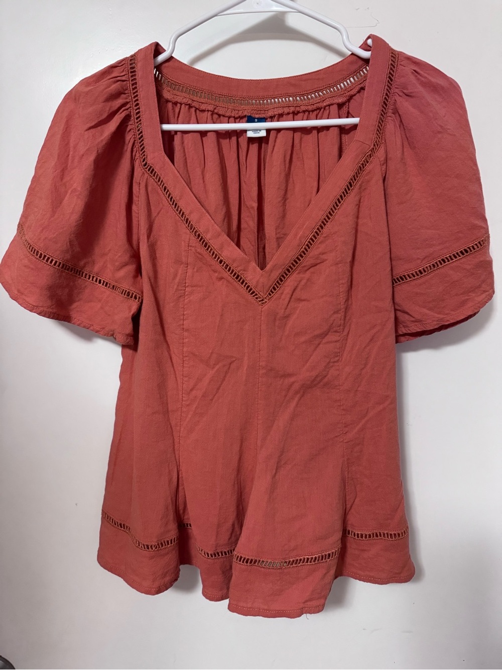 Old Navy Rust V-Neck Short Sleeve Blouse